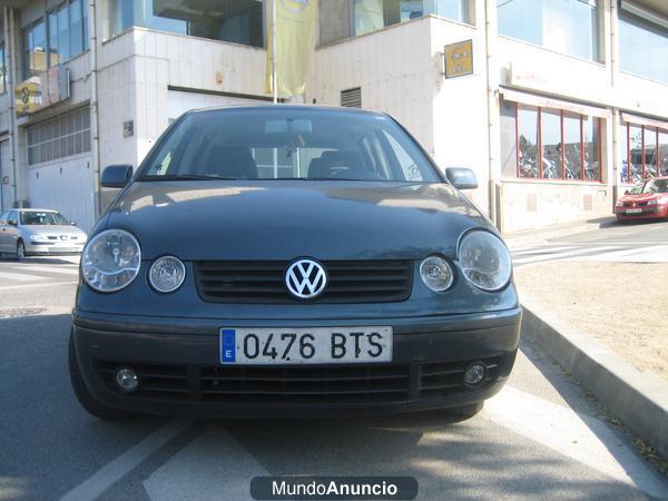 Vendo coche volkswagen-polo.