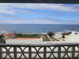 Apartamento : 2/4 personas - junto al mar - vistas a mar - ericeira  grande lisboa  grande lisboa y setubal  portugal