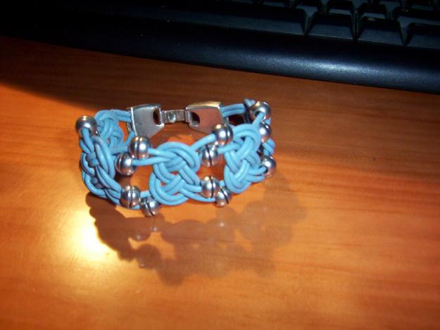 Pulsera de cuero