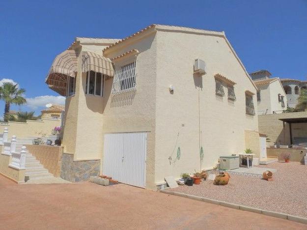 Chalet en venta en Villamartin, Alicante (Costa Blanca)