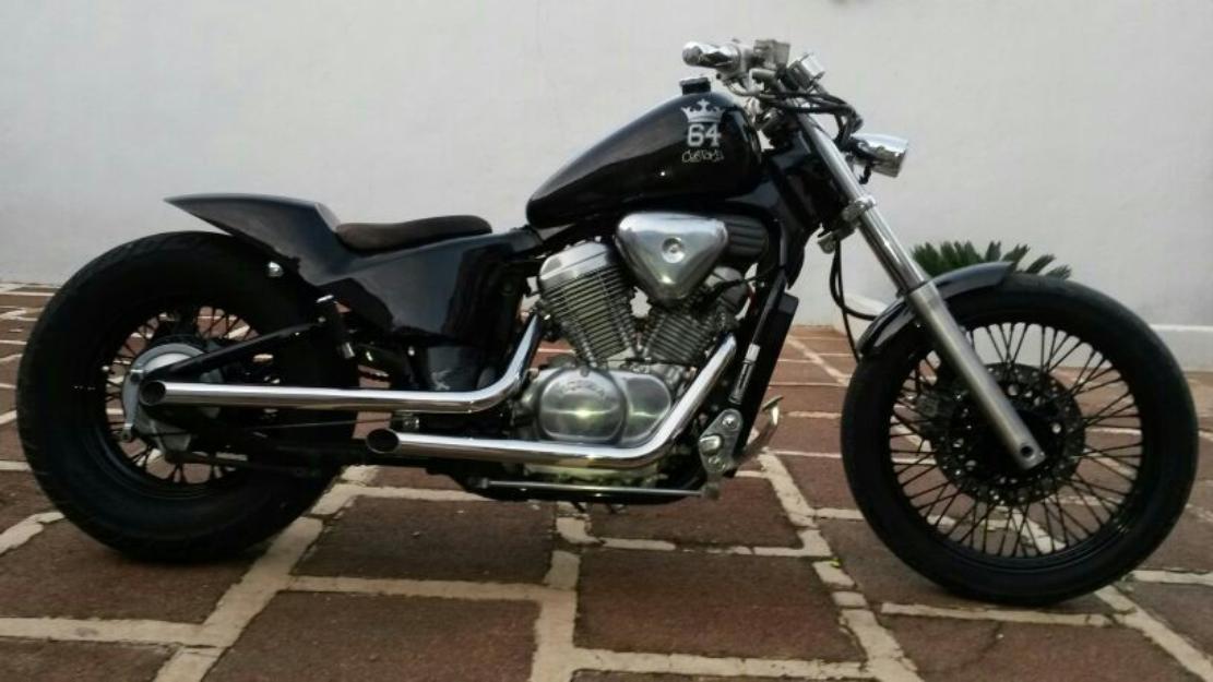 Honda Shadow 600vt custom retro