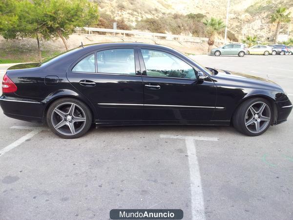 Vendo Mercedes Benz  E 320 CDI Avantgarde, Impecable.