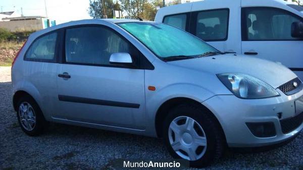 Ford Fiesta del año 2006 - Villena