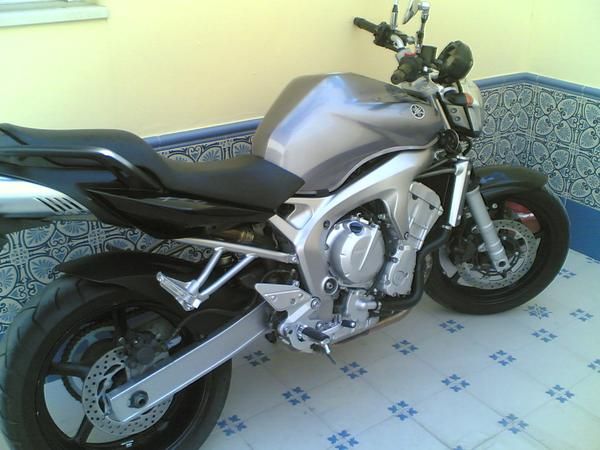 FZ6 YAMAHA 3700 euros