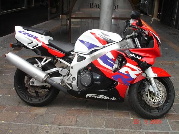 VENDO CBR 900 RR EN TENERIFE