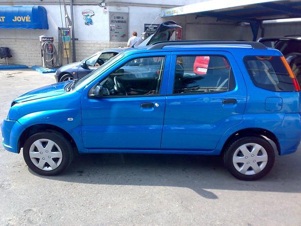 suzuki ignis año 2004  4x4 todos los extras un solo propietario  100.000km muy buen estado