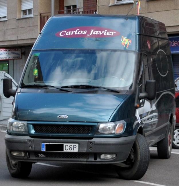 Venta de furgon ford transit. 180000km.