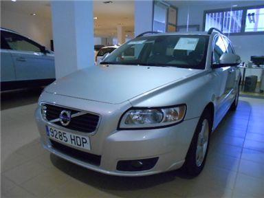 Volvo v50 d4 momentum