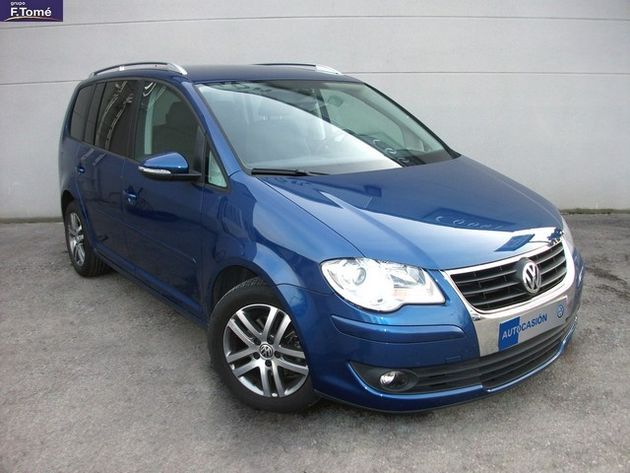 VOLKSWAGEN TOURAN  1.9TDI ADV. BLUEMOTION