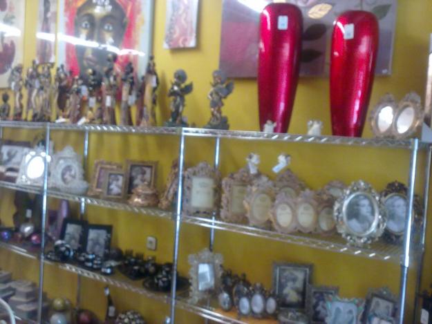 LOTES DE ARTICULOS DE REGALO Y DECORACIÓN