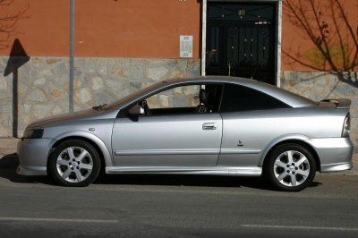 OPEL ASTRA 2.2 DTI 16V BERTONE EDITION - 9.999    - Alicante