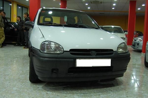 OPEL CORSA 1.4i 60CV. 3P. AÑO/95. SOLO 65.000KM!