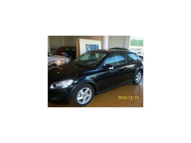 VOLVO C30 1.6DRIVE MOMENTUN