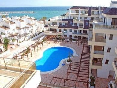 Apartamento con 2 dormitorios se vende en Manilva, Costa del Sol