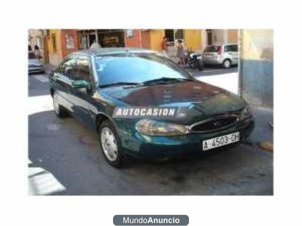 Ford Mondeo 2.0i Ghia