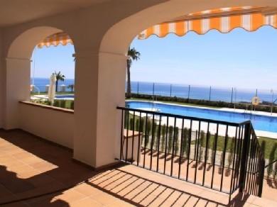 Apartamento con 2 dormitorios se vende en Rincon de la Victoria, Costa del Sol, Axarquia