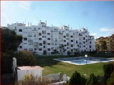 Apartamento con 3 dormitorios se vende en Estepona, Costa del Sol