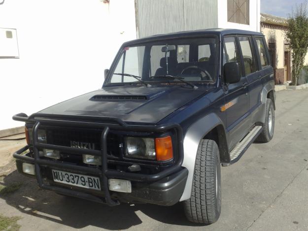 Todo terreno 4x4 isuzu trooper  buen estado