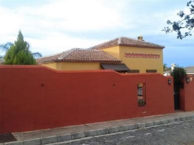 Chalet con 3 dormitorios se vende en Alhaurin el Grande