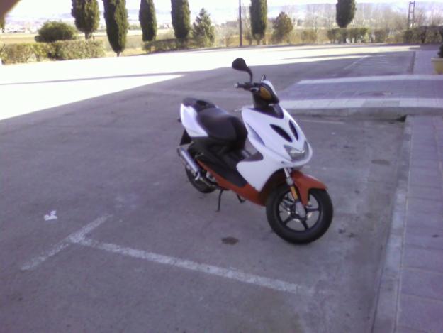 vendo yamaha aerox