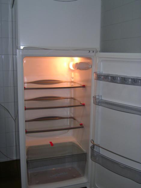 VENDO FRIGORIFICO SEMINUEVO (BARCELONA)