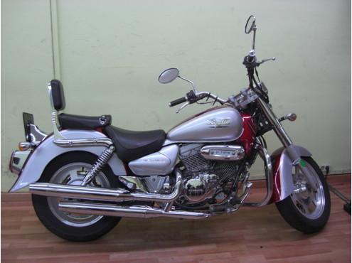 HYOSUNG AQUILA 250 IMPECABLE