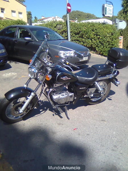 SUZUKI MARAUDER 250cc