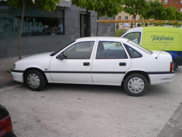 Vendo Opel Vectra 1800i NA-Aj, muy bueno