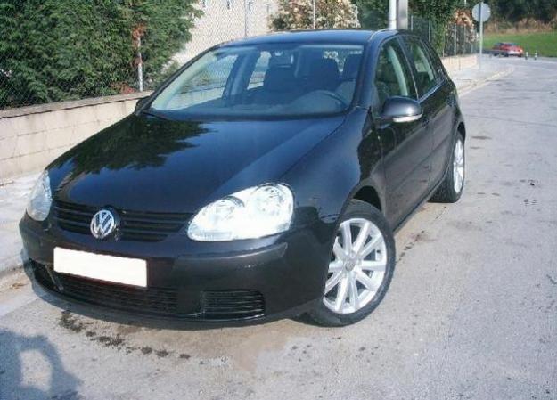 Venta de coche Volkswagen GOLF V 1.9TDI 5PUERTAS '05 en Mollet Del Vallés