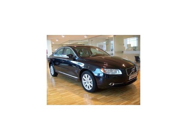 VOLVO S80 D3 MOMENTUM