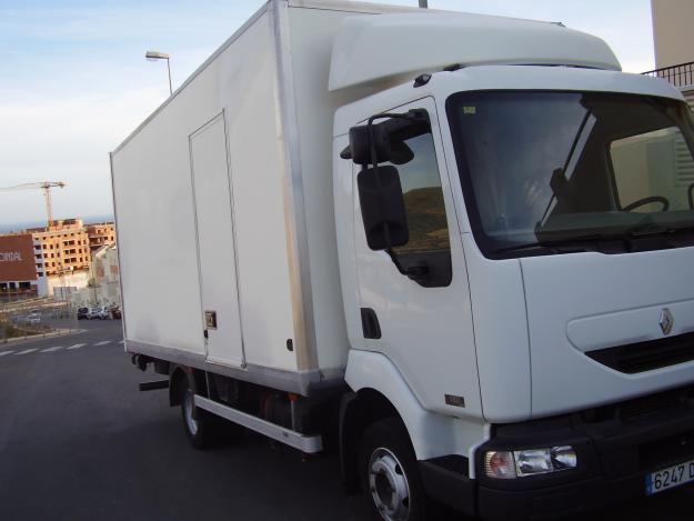 RENAULT MIDLUM camion 180 CV.