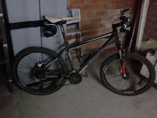 Vendo bicicleta giant revel