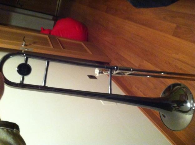 Vendo trombon  Thomann