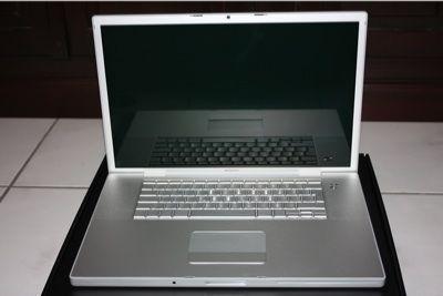 Apple MacBook Pro 17