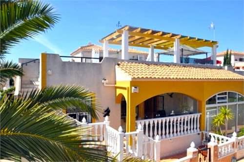 House for Sale in Alicante, Comunidad Valenciana, Ref# 3050299