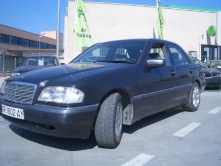 Venta de Mercedes C 250 D Elegance '93 en Armilla