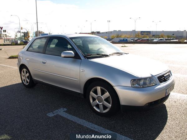 GRAN OCASION AUDI A3-TDi 130 CV-6V-PLATEADO-TECHO SOLAR