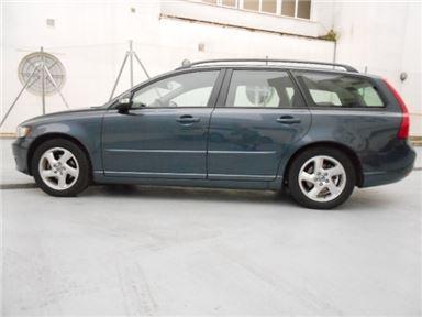 Volvo v50 drive momentum