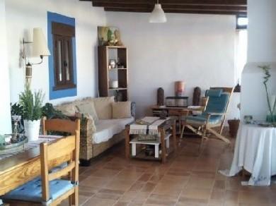 Apartamento con 3 dormitorios se vende en Velez-Malaga, Axarquia