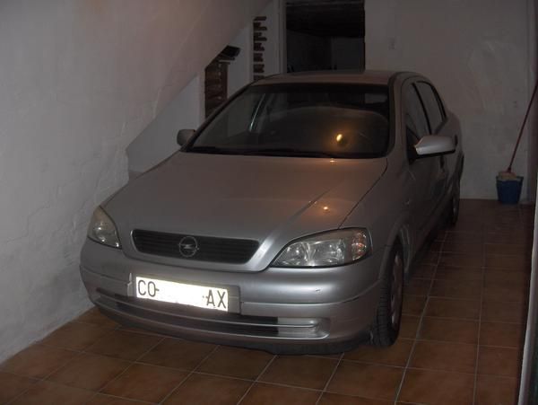 Opel Astra 1.6. Club 5 puertas