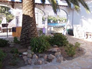 Casa : 1/4 personas - piscina - miami playa  tarragona (provincia de)  cataluna  espana