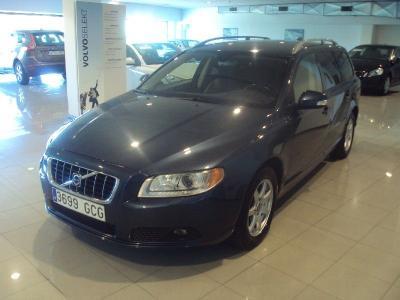 Volvo v70 d5 momentum