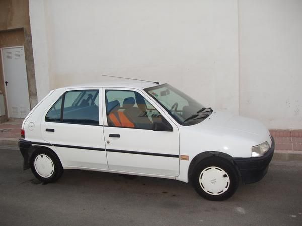 Vendo Peugeot 106 Kid 1.0