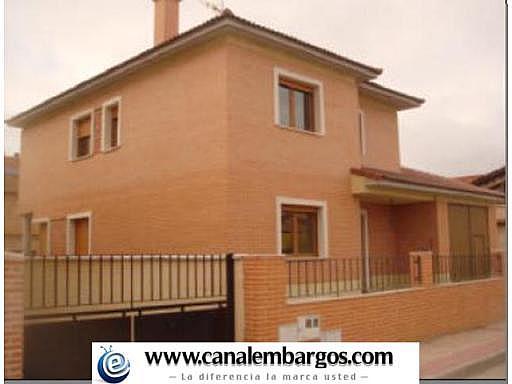 Casa adosada en Aldeamayor de San Martín