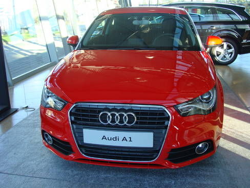 Audi A1 1.6 TDI+Paquete KULT,Nuevo Varios colores.