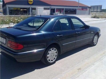 MERCEDES-BENZ CL E 300 DT ELEGANCE - Sevilla