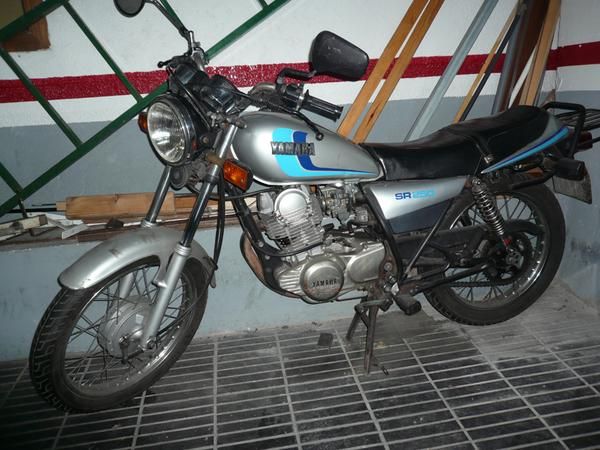 VENDO YAMAHA SR250