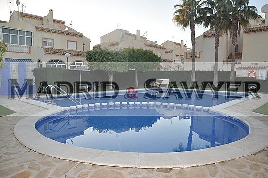 Casa pareada en Zenia, La