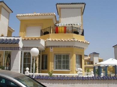 Chalet con 3 dormitorios se vende en Algorfa, Vega Baja Torrevieja