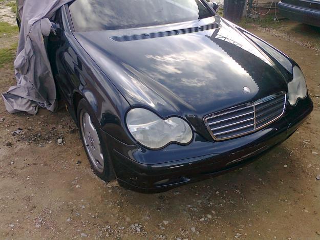 vendo despiece de mercedes c220 cdi año 2004